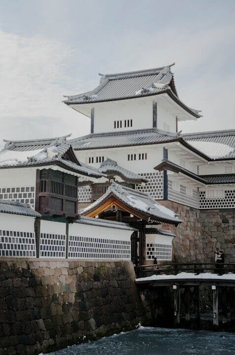 Days 4–5: Kanazawa (2 nights)