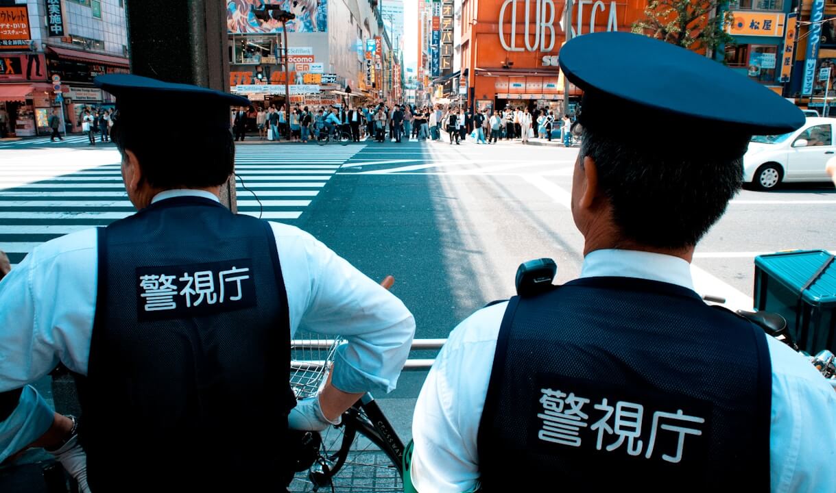 Understanding Japan's Police Facilities: Keisatsu-sho vs. Kōban