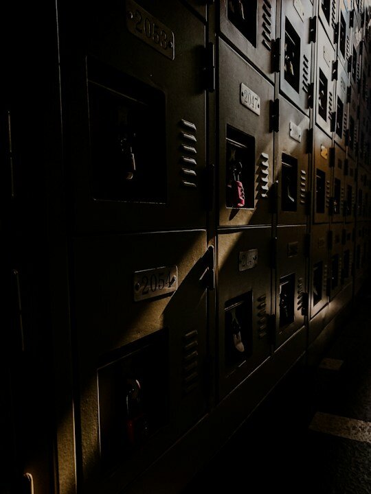 gray metal locker